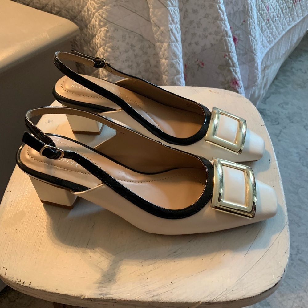 NWOB Alfani White and Black Heels with Square Buckle